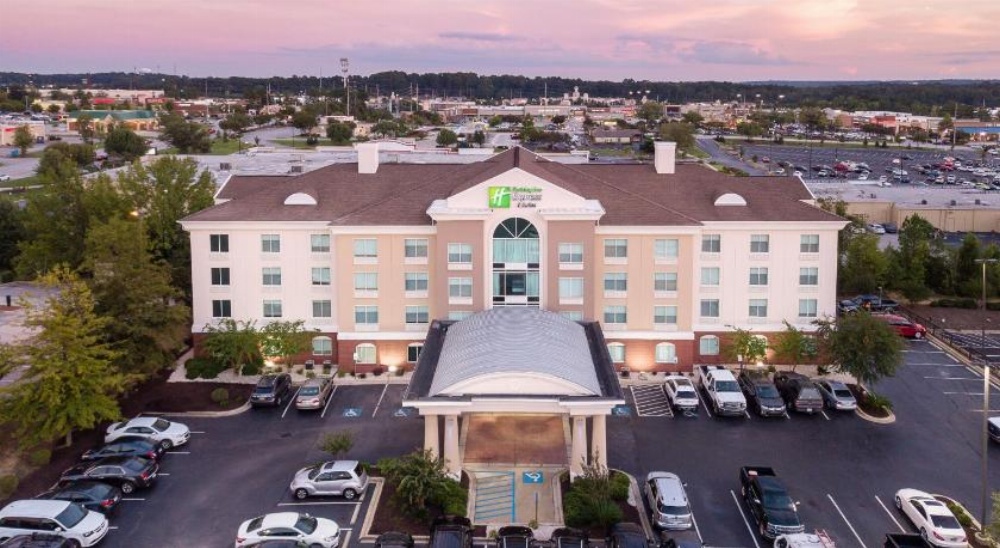 Holiday Inn Express Hotel & Suites Columbia I-26 @ Harbison Blvd Image 19