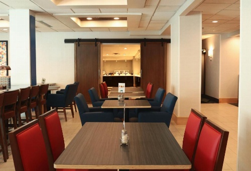 Holiday Inn Express Hotel & Suites Columbia I-26 @ Harbison Blvd image 26
