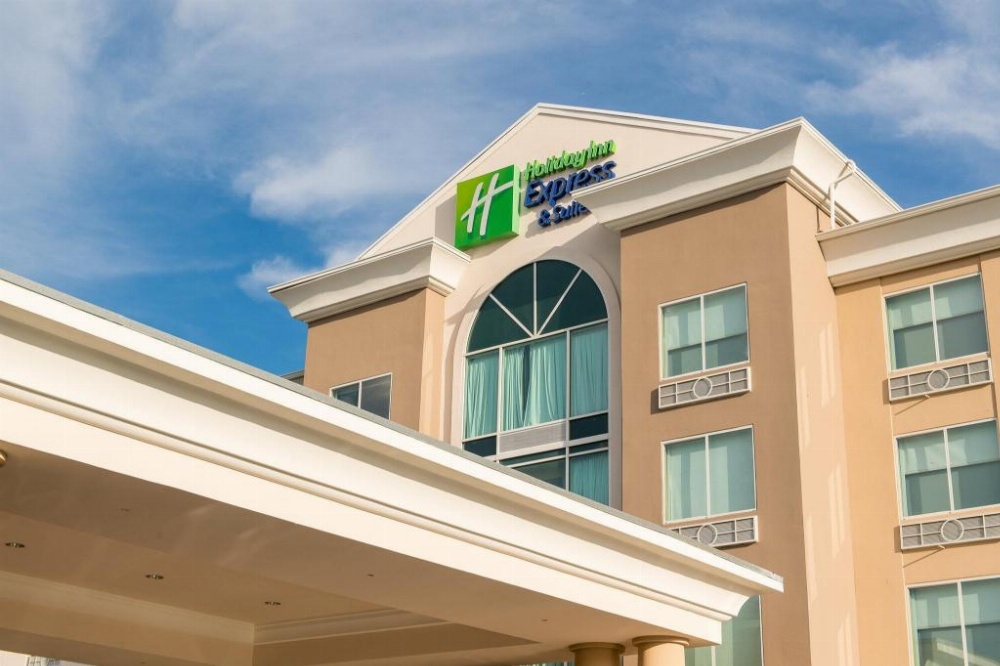 Holiday Inn Express Hotel & Suites Columbia I-26 @ Harbison Blvd Image 7